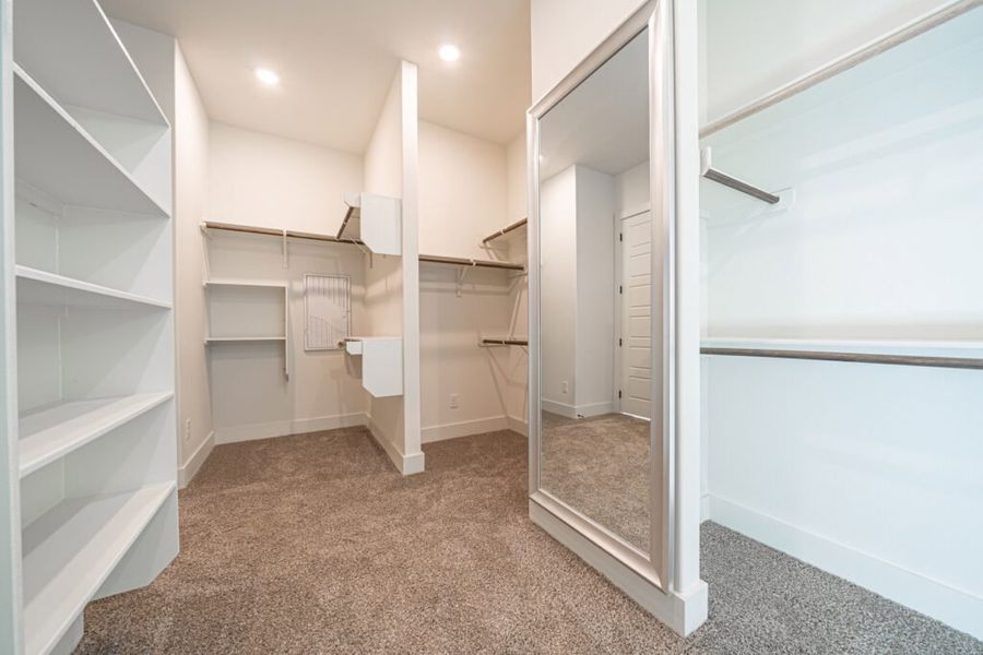 A showcase of a new construction home by Greyhaven Homes, highlighting their design and quality (Image 4).