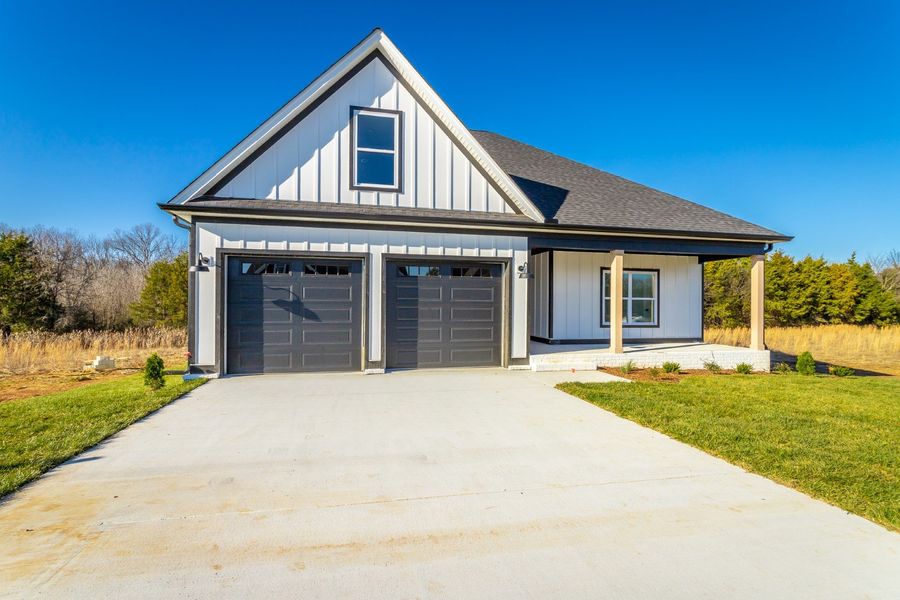 A showcase of a new construction home by Riverstone Construction, LLC, highlighting their design and quality (Image 8).