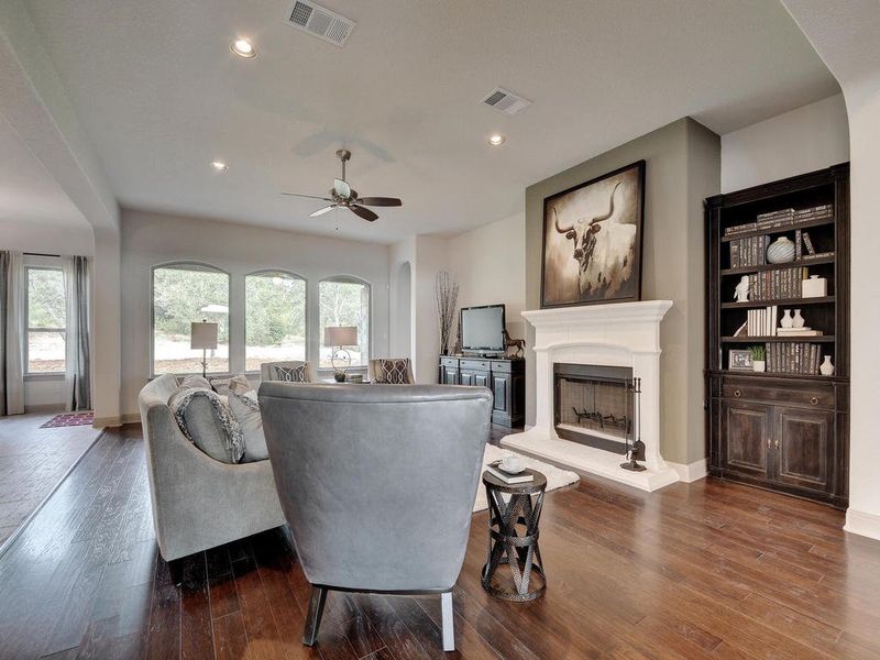 A showcase of a new construction home by Steve Klein Custom Builder, highlighting their design and quality (Image 22). A showcase of a new construction home by Steve Klein Custom Builder, highlighting their design and quality (Image 22).