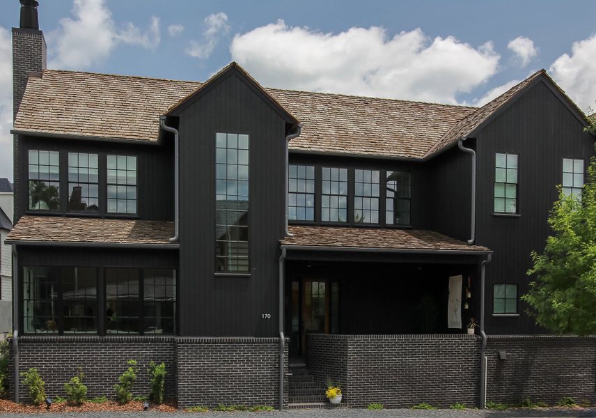 A showcase of a new construction home by McKinney Builders, highlighting their design and quality (Image 4).