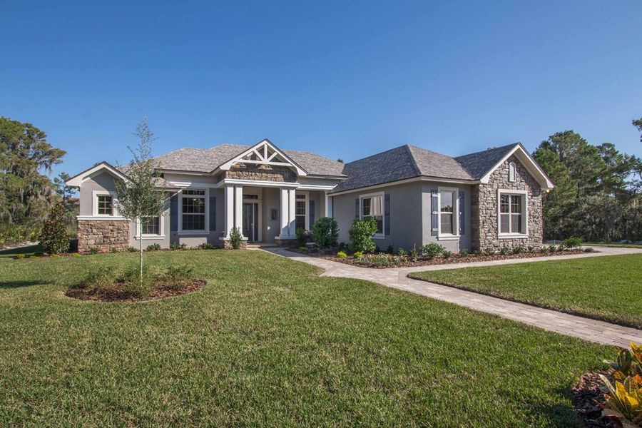 A showcase of a new construction home by Ernie White Construction, highlighting their design and quality (Image 4).