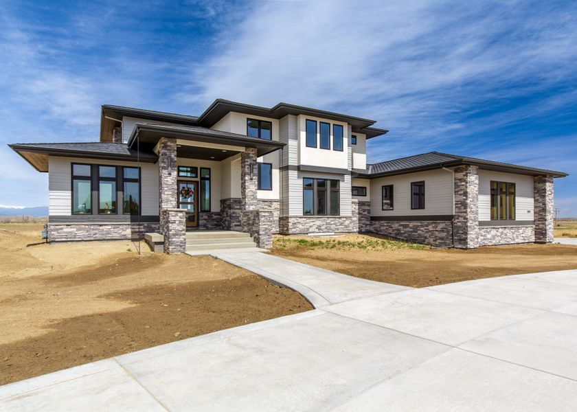 A showcase of a new construction home by Easton Homes, highlighting their design and quality (Image 9).