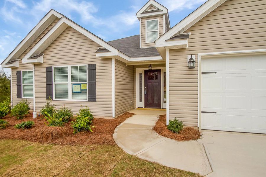 A showcase of a new construction home by Designer Homes of Georgia, highlighting their design and quality (Image 10). A showcase of a new construction home by Designer Homes of Georgia, highlighting their design and quality (Image 10).