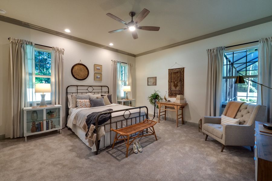 A showcase of a new construction home by Ernie White Construction, highlighting their design and quality (Image 15).