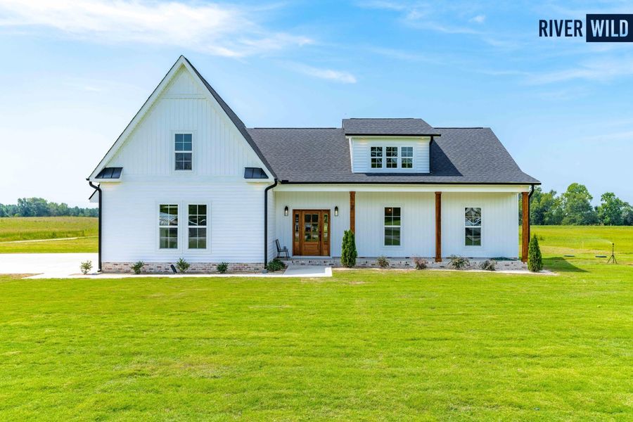 A showcase of a new construction home by One27 Homes, highlighting their design and quality (Image 4). A showcase of a new construction home by One27 Homes, highlighting their design and quality (Image 4).