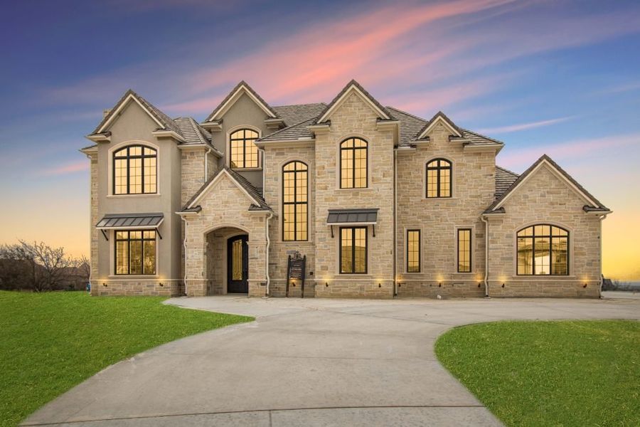 A showcase of a new construction home by J. Lambert Custom Homes, highlighting their design and quality (Image 11).