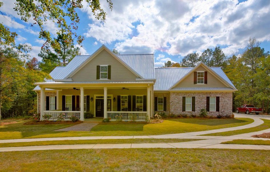 A showcase of a new construction home by Designer Homes of Georgia, highlighting their design and quality (Image 9). A showcase of a new construction home by Designer Homes of Georgia, highlighting their design and quality (Image 9).
