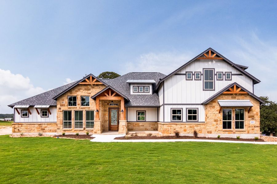 A showcase of a new construction home by MG Legacy Custom Homes, highlighting their design and quality (Image 3). A showcase of a new construction home by MG Legacy Custom Homes, highlighting their design and quality (Image 3).