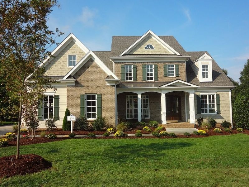 A showcase of a new construction home by Wardson Construction, highlighting their design and quality (Image 3).