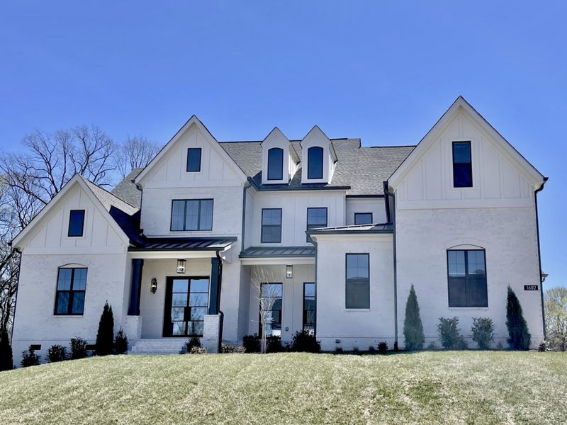 A showcase of a new construction home by Turnberry Homes, highlighting their design and quality (Image 10).