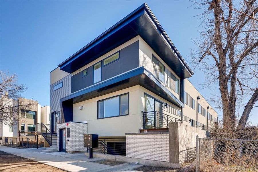 A showcase of a new construction home by Reed Design Builders, highlighting their design and quality (Image 7). A showcase of a new construction home by Reed Design Builders, highlighting their design and quality (Image 7).