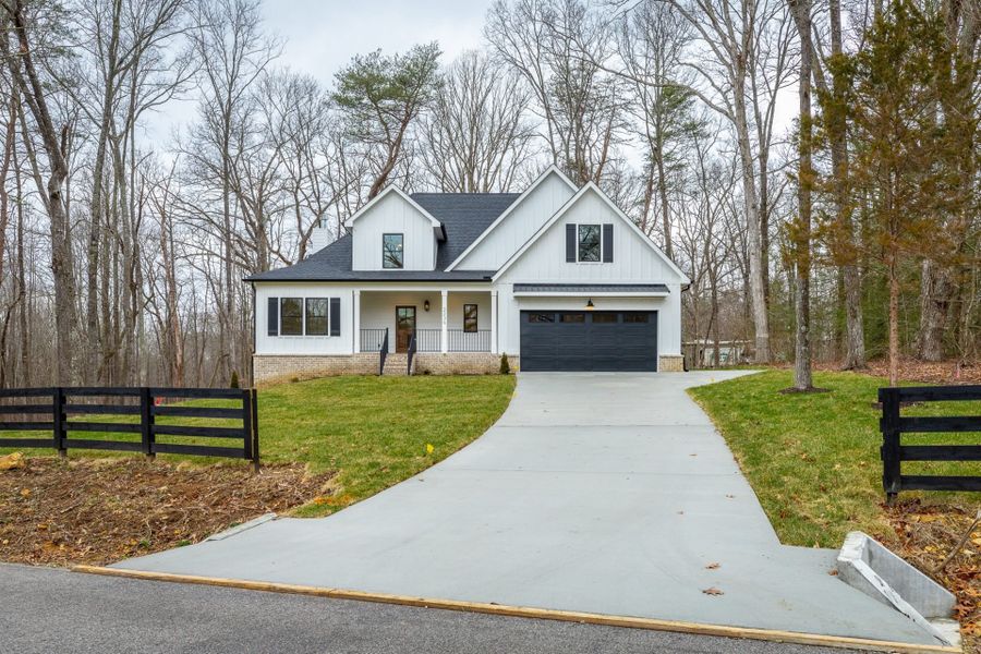 A showcase of a new construction home by Riverstone Construction, LLC, highlighting their design and quality (Image 17).