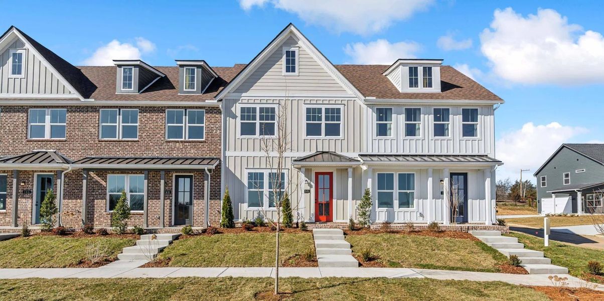 A showcase of a new construction home by Harpeth Valley Homes, highlighting their design and quality (Image 5).