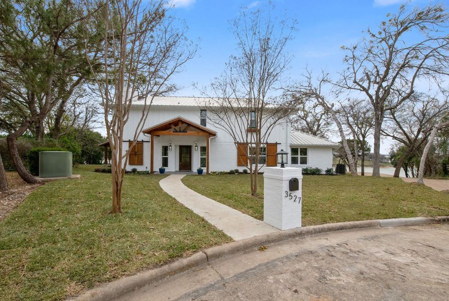 A showcase of a new construction home by Avilez Home Builders LLC, highlighting their design and quality (Image 7). A showcase of a new construction home by Avilez Home Builders LLC, highlighting their design and quality (Image 7).