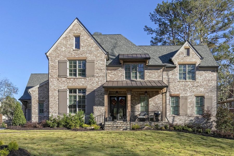 A showcase of a new construction home by Cresthaven, highlighting their design and quality (Image 2).