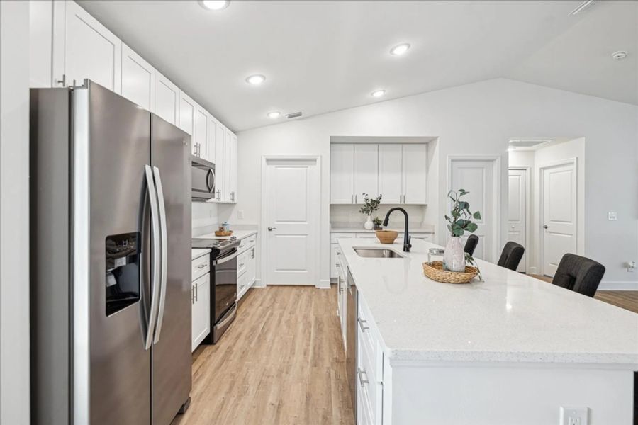 A showcase of a new construction home by Sunlife Homes LLC, highlighting their design and quality (Image 9).