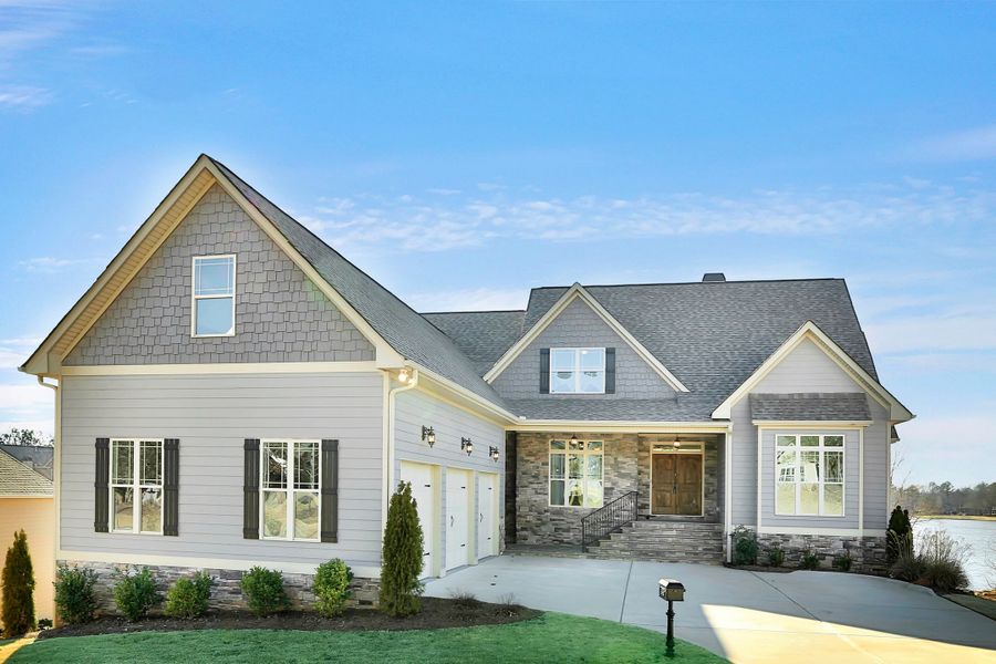 A showcase of a new construction home by Dustin Shaw Homes, highlighting their design and quality (Image 20).