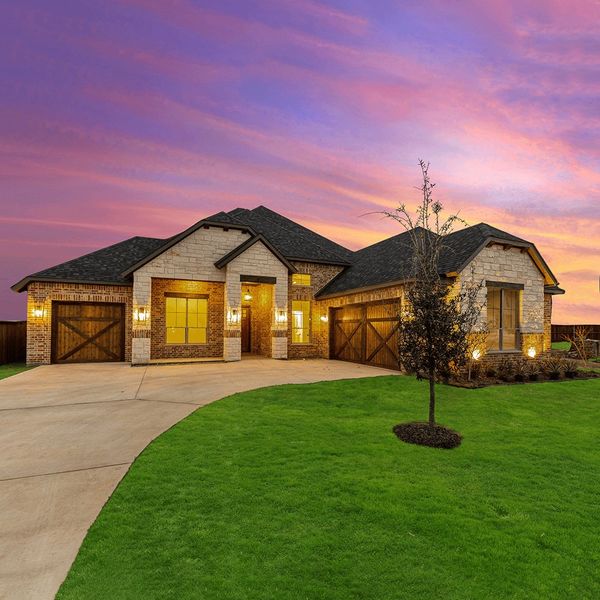 A showcase of a new construction home by Heartland Home Builders, highlighting their design and quality (Image 4). A showcase of a new construction home by Heartland Home Builders, highlighting their design and quality (Image 4).