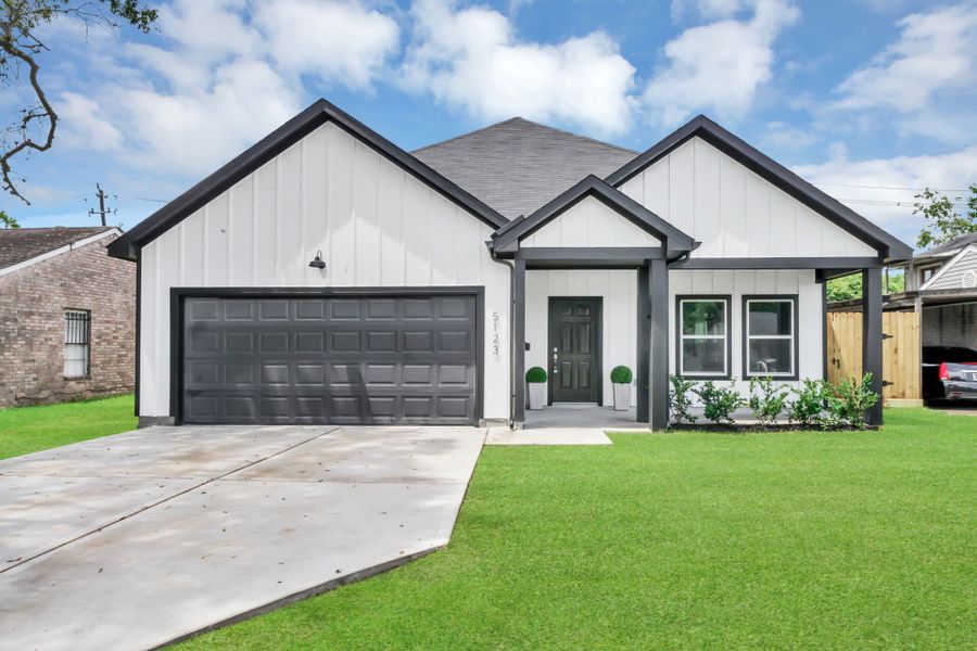A showcase of a new construction home by Cole Klein Builders, highlighting their design and quality (Image 1). A showcase of a new construction home by Cole Klein Builders, highlighting their design and quality (Image 1).