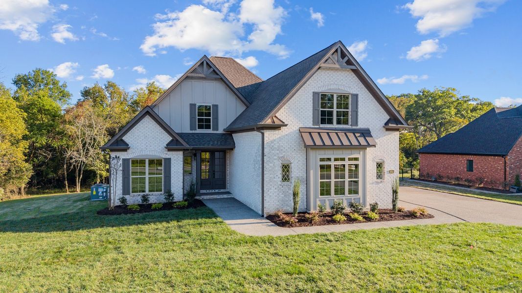 A showcase of a new construction home by Eastland Construction, highlighting their design and quality (Image 8).