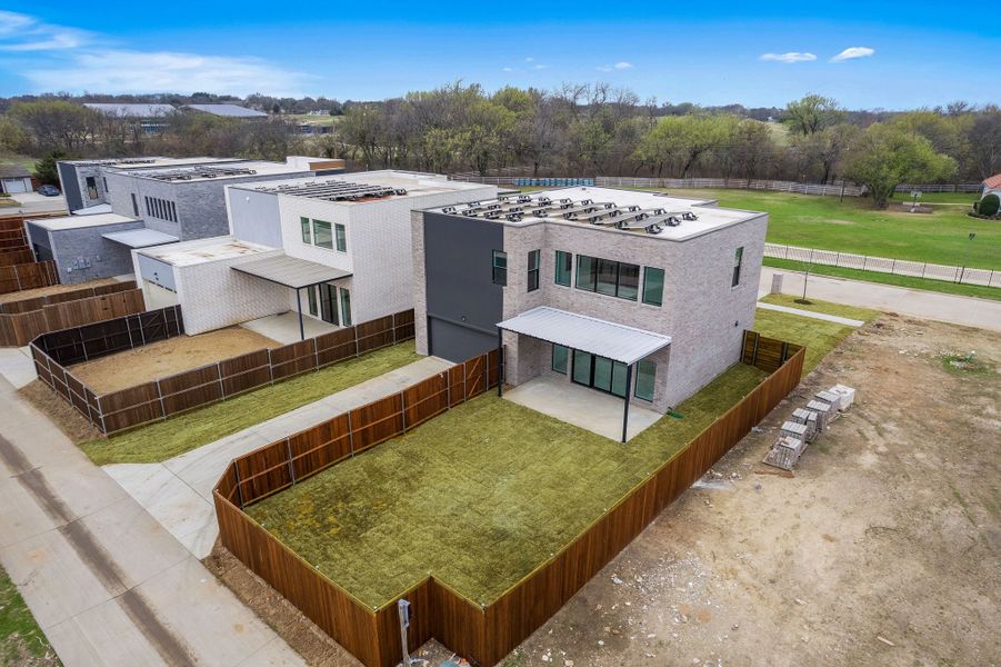 A showcase of a new construction home by The New Modern Home, highlighting their design and quality (Image 11).