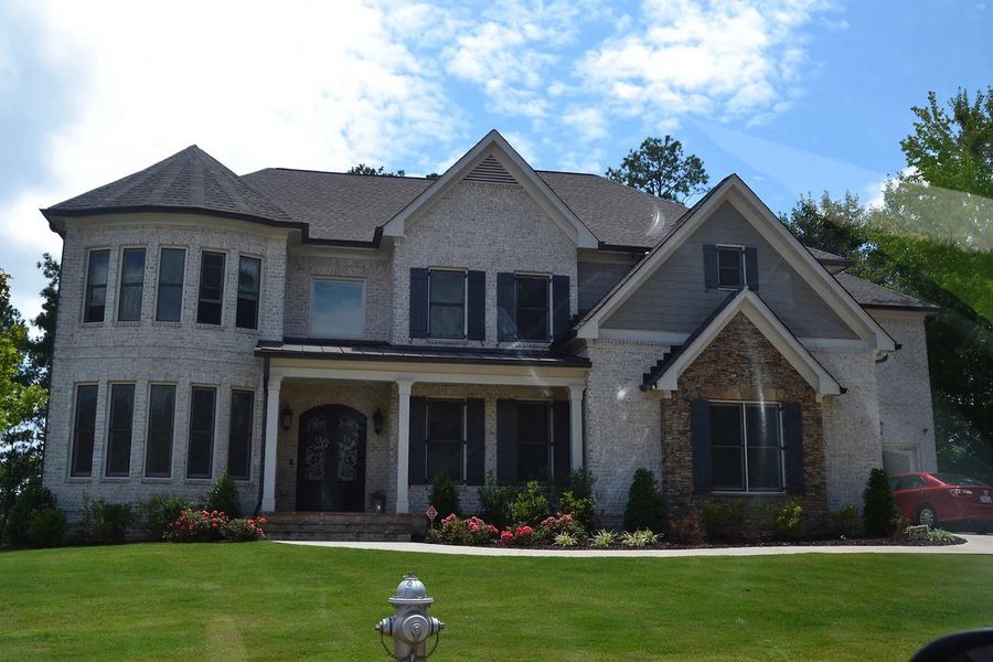 A showcase of a new construction home by Amini Homes, highlighting their design and quality (Image 4). A showcase of a new construction home by Amini Homes, highlighting their design and quality (Image 4).