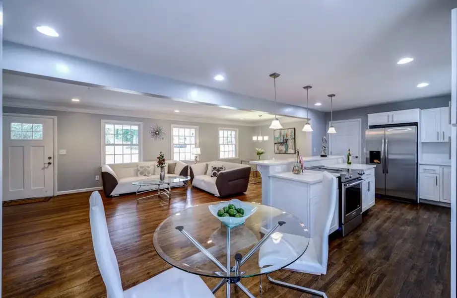 A showcase of a new construction home by Sherry Ann Homes, highlighting their design and quality (Image 6).