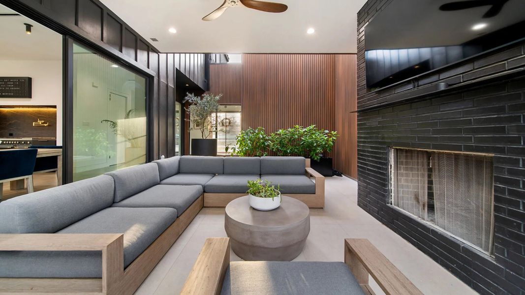 A showcase of a new construction home by Echo Custom Homes, highlighting their design and quality (Image 16). A showcase of a new construction home by Echo Custom Homes, highlighting their design and quality (Image 16).