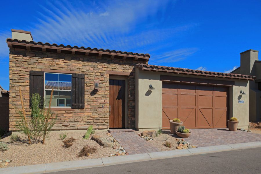 A showcase of a new construction home by Keystone Homes Arizona, highlighting their design and quality (Image 1).