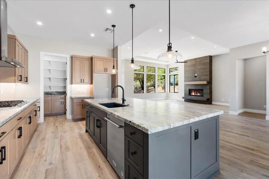 A showcase of a new construction home by StoneRidge Homebuilding, highlighting their design and quality (Image 8).