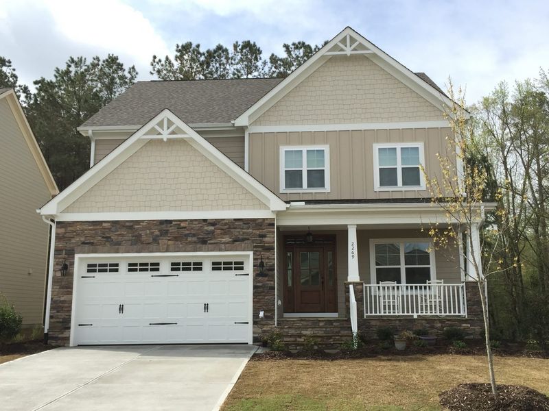 A showcase of a new construction home by MarDon Construction, highlighting their design and quality (Image 5).