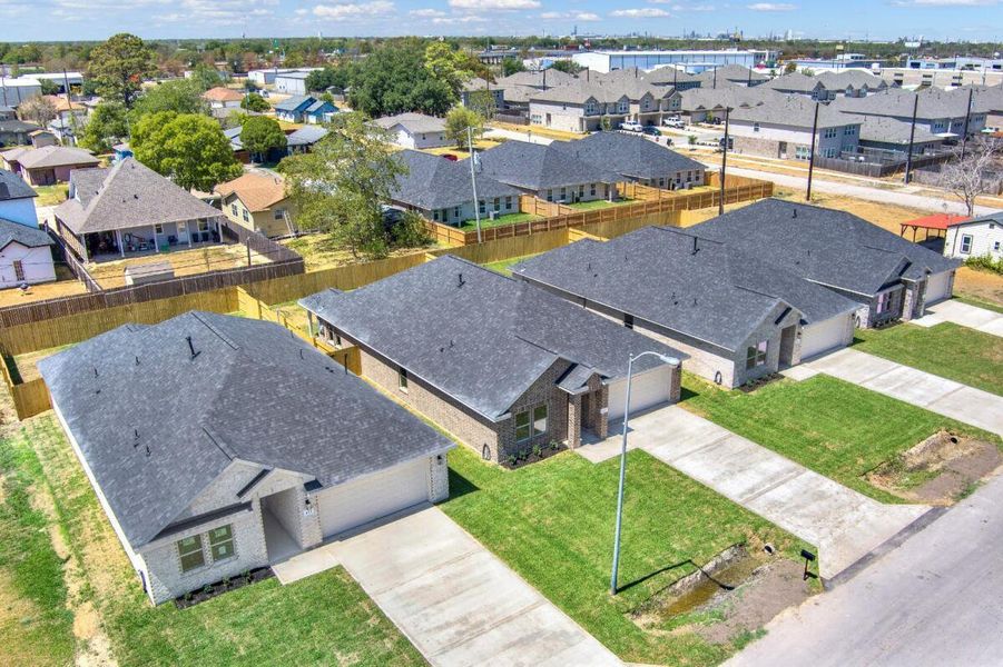 A showcase of a new construction home by BP COASTAL BUILDERS, highlighting their design and quality (Image 1). A showcase of a new construction home by BP COASTAL BUILDERS, highlighting their design and quality (Image 1).