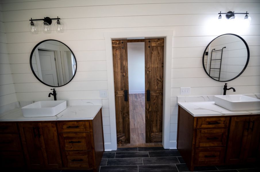 A showcase of a new construction home by Lanier Home Builders, highlighting their design and quality (Image 4).