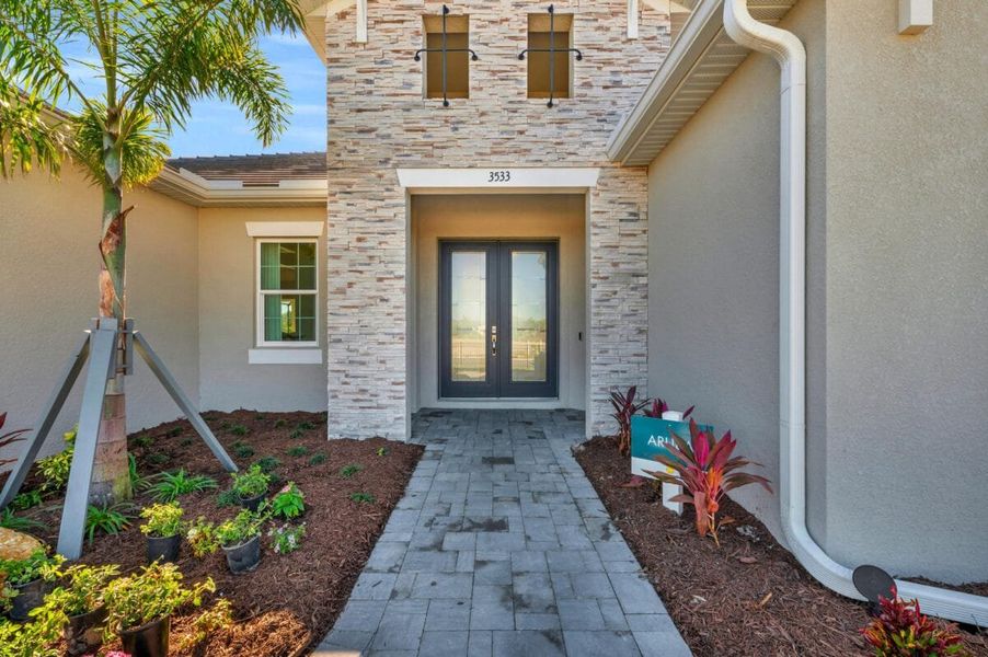 Exterior details of a home in Legends Bay, Bradenton (Image 66).