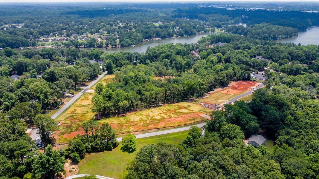 Spacious homesites just minutes from Lake Hartwell!