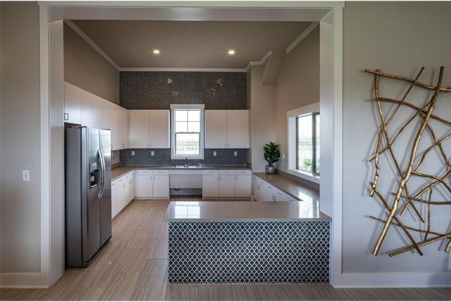 Image 2 of the Lakes of Savannah community in Rosharon, TX.