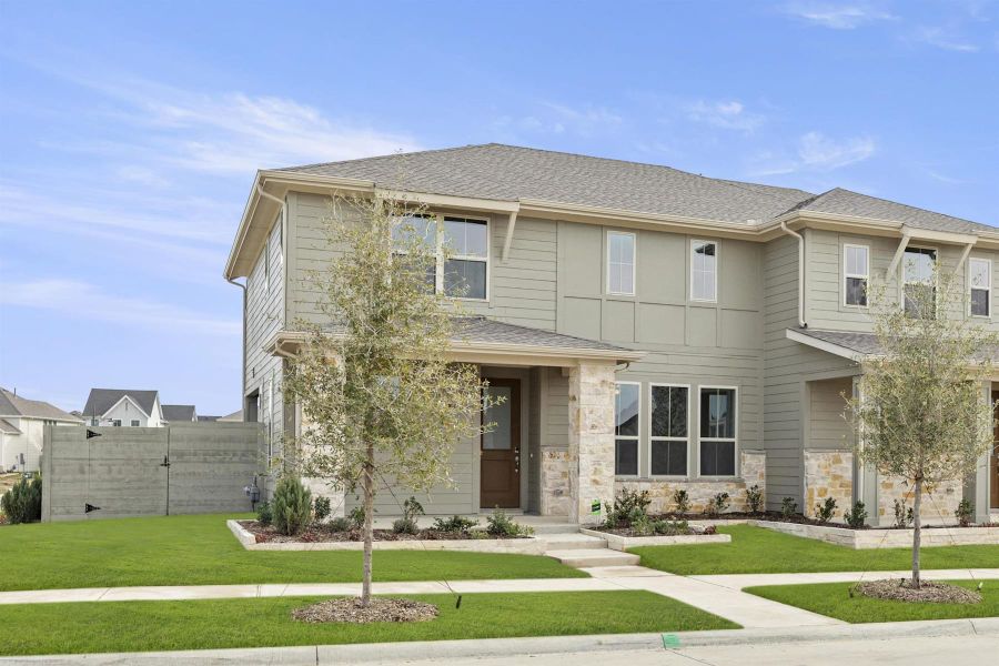 Front exterior of a home in the Harvest 35s community, located in Argyle, TX (Image 5).