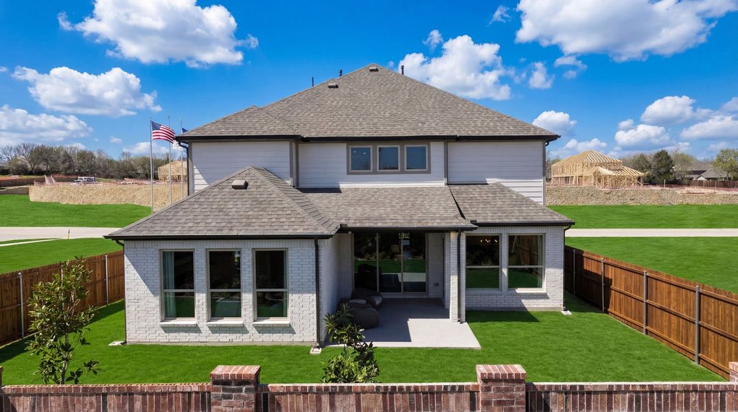 Exterior details of a home in Pecan Hill, McKinney (Image 3).