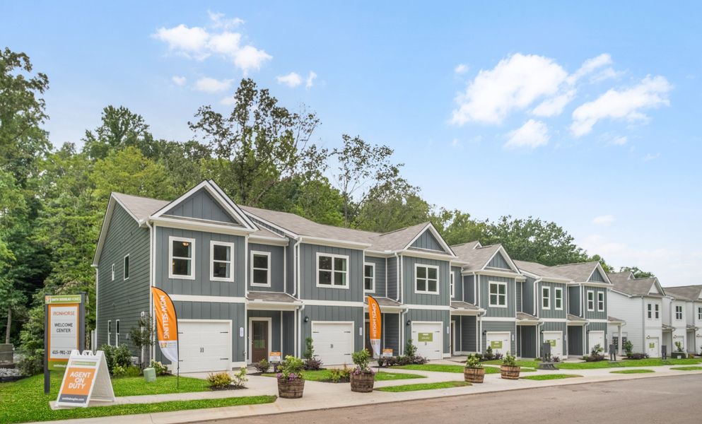 Front exterior of a home in the Ironhorse community, located in Dickson, TN (Image 9).