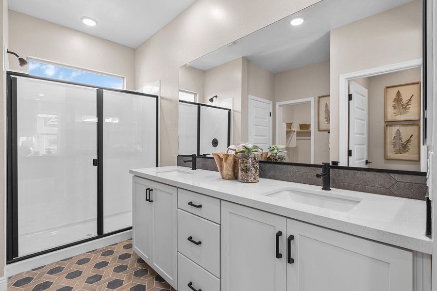 Primary Bath | Sloan | Rev at Eastmark | Mesa, AZ | Landsea Homes