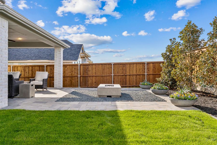 Meraki Model Backyard Fire Pit | American Legend Homes – Forney, TX