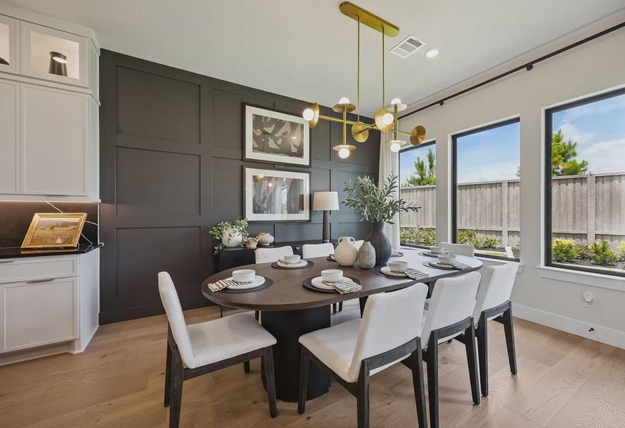 Plan 5058 Model Casual Dining - 5 of 12