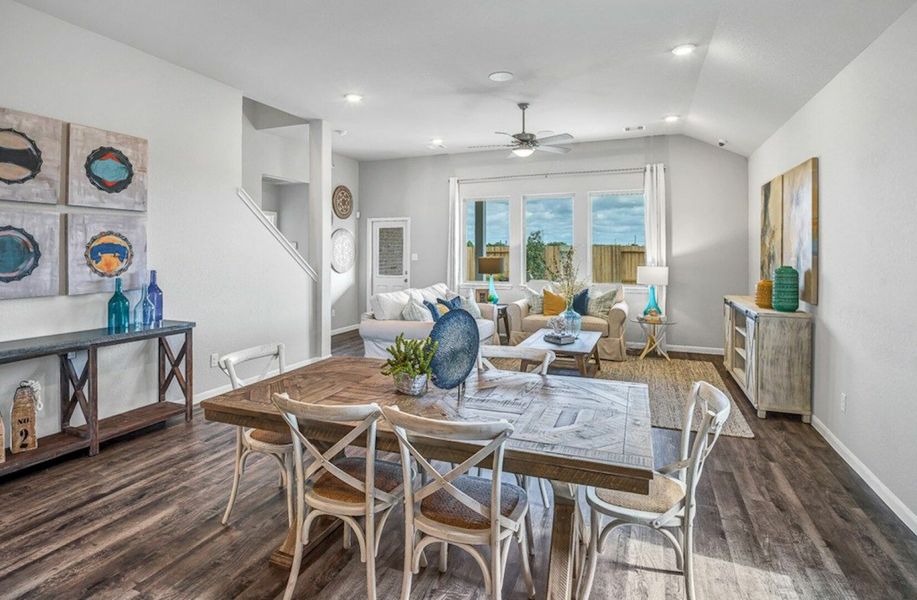 Image 10 of the Ashbel Cove at Baytown Crossings - Landmark Collection community in Baytown, TX.