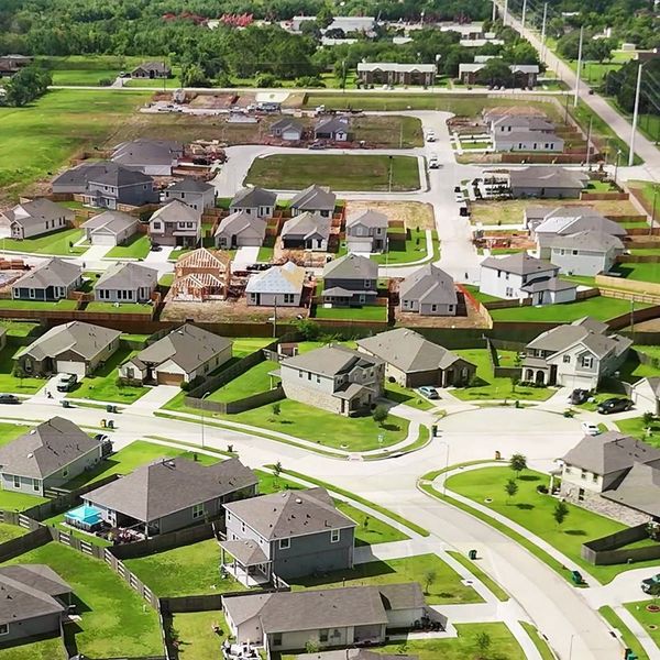 Image 12 of the Sunset Grove South community in Hitchcock, TX.