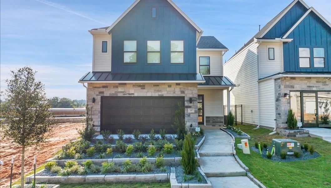 Front exterior of a home in the Summer Place  35' community, located in Montgomery, TX (Image 11).