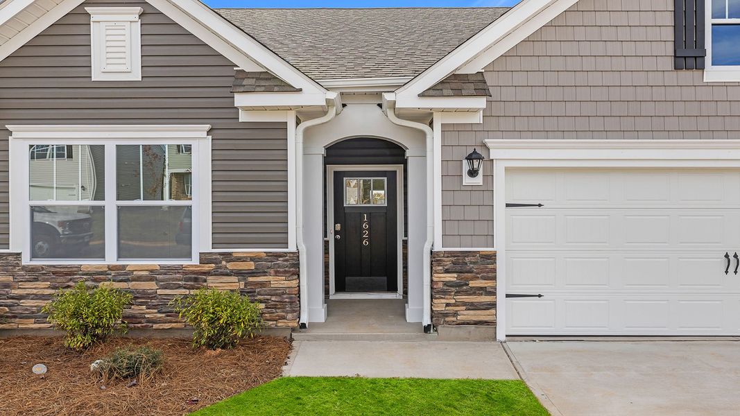Exterior details of a home in Palmetto Valley, Anderson (Image 2). Exterior details of a home in Palmetto Valley, Anderson (Image 2).