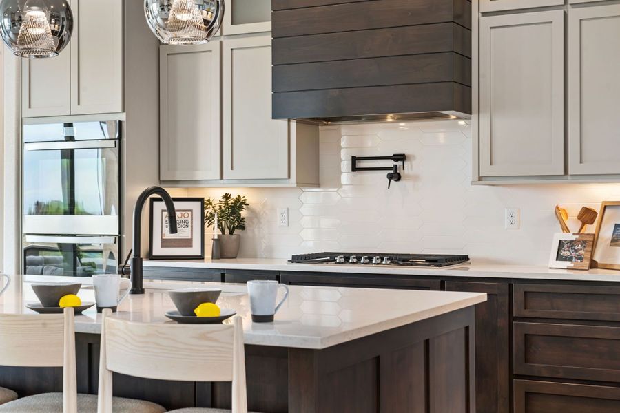 Kinston Centerra,80538 Kinston Centerra,80538