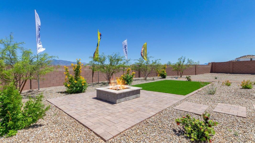 Front exterior of a home in the Hanson Ridge community, located in Vail, AZ (Image 10).