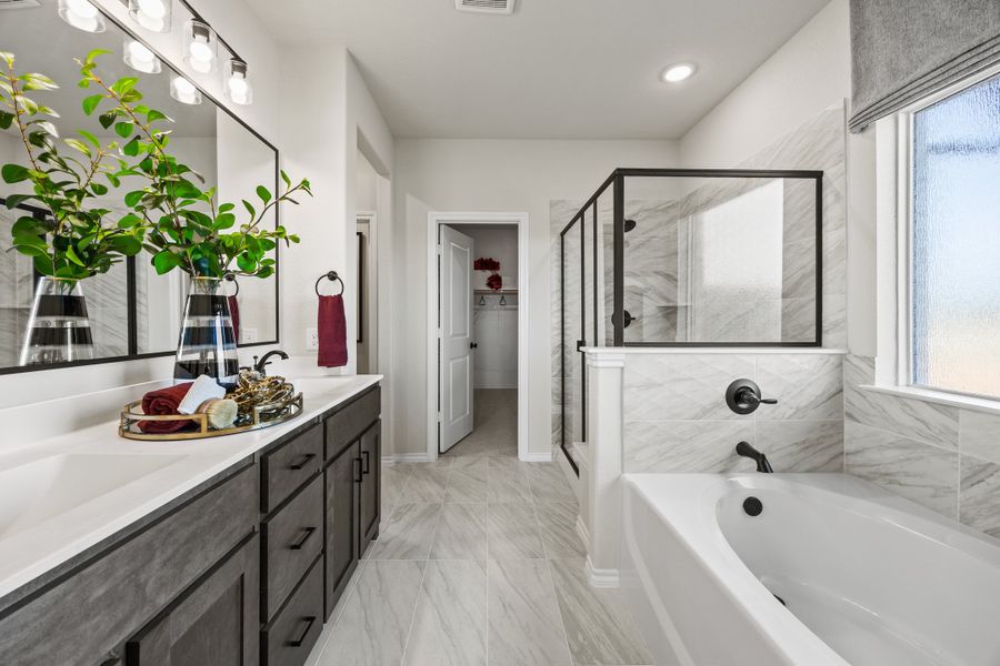 Furnished interior in a model home at El Dorado in Granbury (Image 18).