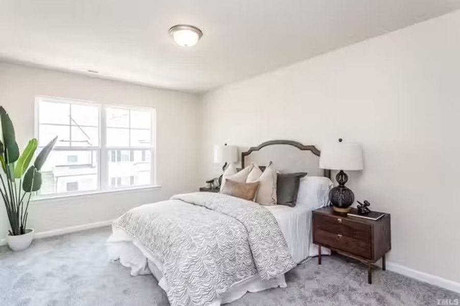 Image 31 of the Royal Creek community in Raleigh, NC.